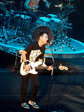 Taking to his social media to disclose the diagnosis the reaction to the news was unanimously supportive with hoppus' former bandmate in tom delonge also taking to his social media to pledge his. Mark Hoppus Wikipedia
