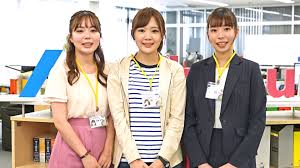 壁！机！椅子！から飛び出る生チ○ポが人気の放送局『（株）しゃぶりながらテレビ』・・・たまにハメながら！！ - アダルト動画 ソクミル