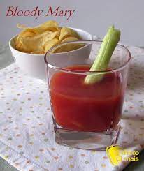 Combine tomato juice, vodka, lemon juice, hot pepper sauce, worcestershire sauce, salt, black pepper, and 1 cup ice in a mixing glass. Bloody Mary Ricetta Originale