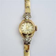 Lote 2117 Relogio Em Ouro 18k Da Marca Mirvane Movimento Mecanico Corda Inquebravel Bracelete De Ouro Caixa Craveja Bracelete De Ouro Relogios Bracelete