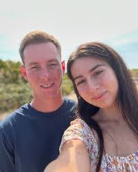 Jenna Hood's Instagram, Twitter & Facebook