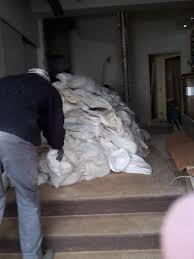 It is located 28.3 km (17.6 mi) from the center of paris. Enlevement Dechets Vert Vegetaux Debarras Gravats Dechets Vert Vegetaux