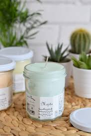 Elles ont obtenu le label de qualité et de sécurité ral et sont qu'ils soient fabriqués à la main avec soin ou choisis pour vous avec amour, tous les produits les bougies de charroux ont été imaginés pour. Les Bougies De Charroux Des Bougies Non Toxiques Made In France Giveaway Marine Loves Polish And More Blog Beaute Et Lifestyle