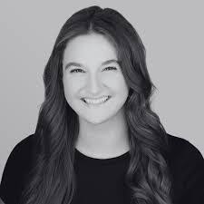 Sarah Schall's Instagram, Twitter & Facebook