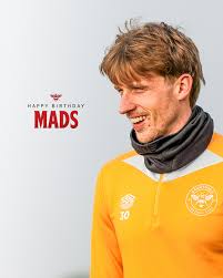 Let's make it a memorable first outing ⚫️🟡🟣 Our 22/23 third kit will be  worn at Craven Cottage today Support The Bees