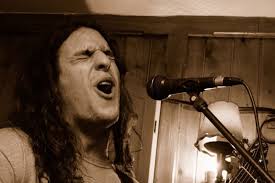 Learning how to sing higher without falsetto is not achieved by smoothing out your vocal break or transitioning into head. How To Sing High Notes Without Straining Your Voice