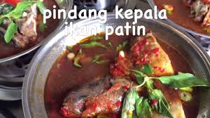 Pindang patin memiliki cita rasa gurih dan segar, sangat cocok disajikan saat panas dengan nasi hangat. Pindang Pegagan Khas Palembang Masakan Palembang Pindang Palembang Youtube