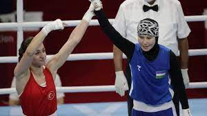 Küçük yaştan itibaren boks sporu ile ilgilinen buse naz çakıroğlu, kariyerini fenerbahçe bünyesinde sürdürmektedir. Buse Naz Cakiroglu In The Quarter Finals Livik