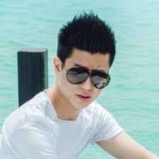 Listen to ElectroHouse 2017 by JYAP in Saaby2 playlist online for free