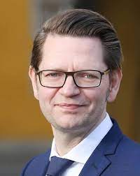 Werth 65 42275 wuppertal +49 211 23932393. Sparda Bank West Schliesst 43 Ihrer 82 Filialen Kommentar Boris Janek