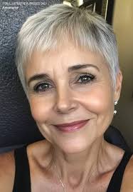 You look gorgeous and feminine. Maybe he needs some new glasses. Either  that or an attitude adjustment! Good thing we don't do our hair for the  men! ❤️❤️❤️