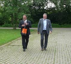 Gute beratung & flexibler service. Tennisjugend Erhalt Unterstutzung Der Raiffeisenbank Westhausen Eg