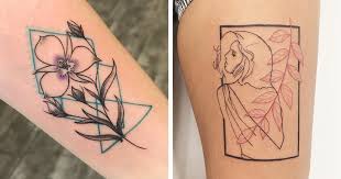 Minimalist tattoos and meaning almost all women at least once thought of getting a tattoo … but if there is neither desire nor opportunity to transfer a volumetric drawing to the body, then a small tattoo would be an excellent alternative. 40 Minimalist Tattoo Ideas That Prove Less Is More