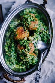 Chenna Kaju Palak Fresh Cheese Dumpling Curry Recipe Vegetarian Recipes Easy Dinner Vegetarian Recipes Dinner Indian Food Recipes