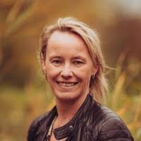 Nancy Elia's Instagram, Twitter & Facebook