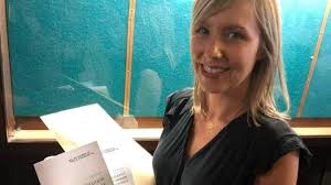 Ludivine dedonder, députée ps à la chambre a porté la proposition de loi votée le 9 juillet 2020 qui permet d'offrir une protection sociale aux travailleurs. Tournai Ludivine Dedonder En Commission Des Affaires Sociales Edition Digitale De Bruxelles