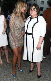 Fani od lat z zapartym tchem obserwują, jak zmienia się popularna prezenterka. Karolina Szostak Wraca Do Starej Wagi Bedzie Jak Dominika Gwit Pomponik Pl