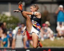 Tayla harris kicks like a girl. Why Tayla Harris Kicking Photo Viral Again Twist Afl Star S Sexism Saga Disgusting Online Comments Daily Mail Online