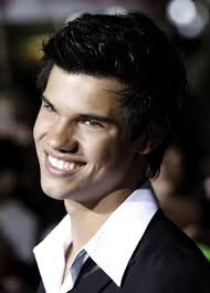 Twilight Saga' star and Grand Rapids native Taylor Lautner to be the  subject of a comic book