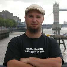 All'ombra dei falsi mostri. Criptozoologia, tradizioni popolari e scoop  giornalistici : Saggese, Pasquale, Mosca, Maurizio: Amazon.es: Libros