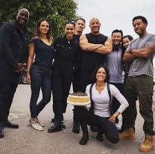 La espera terminó, la saga de rápidos y furiosos fue pospuesta debido a la pandemia, pero este mes se estrenará en cines la novena entrega donde destaca la participación de john cena entre otros. Rapidos Y Fuiriosos 9 Vin Diesel Confirma Spin Off Femenino Han Fast And Furious 9 John Cena La Republica