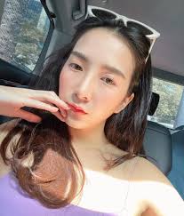 เปิดประวัติ เกรซ พัชร์สิตา หรือ เขมจิรา ใน หลงเงาจันทร์ ออนแอร์ตอนแรกในค่ำคืนนี้ (11 มีนาคม 2562) สำหรับละคร หลงเงาจันทร์ ละครแนวโรแมนติก. Jihrhnmt3qdykm