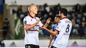 He made his national team debut on 7 october 2020 in a friendly against croatia. Ligue 1 Nice Dolberg Claude Maurice Et Nsoki Sont Les Trois Joueurs Nicois Positifs Au Covid 19 Eurosport