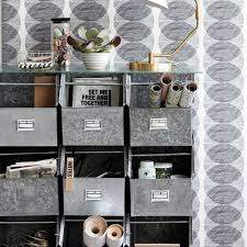 Rangement Casier Mural En Fer Galvanise House Doctor Decoclico Decoration Industrielle Industriel Caisse Metal