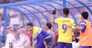 تفاصيل صفقة نايف هزازي : Ù‡Ø²Ø§Ø²ÙŠ ÙŠØ´ÙƒÙˆ Ø§Ù„Ù†ØµØ± Ø§Ù„Ø³Ø¹ÙˆØ¯ÙŠ ÙˆÙŠØ·Ø§Ù„Ø¨ Ø¨ÙØ³Ø® Ø¹Ù‚Ø¯Ù‡