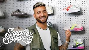 In his new music video sobrio, the hawái cantante drowns his heartbreak in brown liquor and gets onstage a little too lit. Watch Maluma S New Sobrio Video F Cameos From Scott Disick Saweetie Complex
