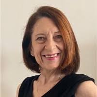 Wendy Pitt's Instagram, Twitter & Facebook