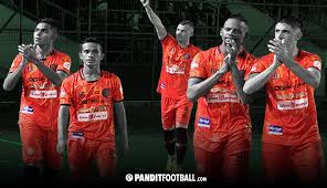 Lelang jersey akan dilakukan koordinatoriat pssi pers dan sejumlah klub liga 1 untuk membantu untuk episode pertama, jersey milik penggawa persib, kim kurniawan dilelang dengan harga awal. Cara Persiraja Catatkan Nirbobol Di Tiga Laga Liga 1 2020 Pandit Football Indonesia