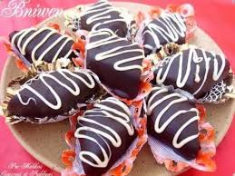 Le Bniwen Est Un Gateau Algerien Sans Cuisson Tres Facile Et Rapide A Preparer C Est Un Melange De Biscuits Cacahuetes Bniwen Recette Bniwen Gateau Algerien