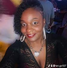 Clayton Dixon's Instagram, Twitter & Facebook