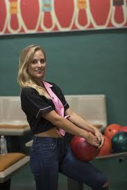 Kendall Long 11 Things To Know About Arie Luyendyk Jr S The Bachelor Bachelorette Plus Photo Gallery Arie Luyendyk Jr Bachelorette Bachelor