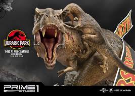Scientists believe this powerful predator could eat up to 500 pounds (230 kilograms) of meat in one bite. Jurassic Park Film T Rex Vs Velociraptors In The Rotunda By Prime1 1 8 Scale Ca 65 Cm Auf Anfrage Bunker158 Com
