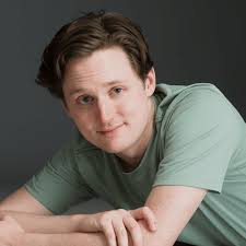 Cal Butler, orgulloso de formar parte de la serie 'Y llegaron de noche'