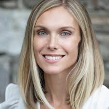 Christina Skinner's Instagram, Twitter & Facebook