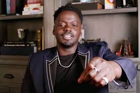 24 февраля 1989, лондон, англия, великобритания) — английский актёр и сценарист. Golden Globes 2021 Daniel Kaluuya Gives Muted Winner Speech