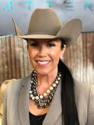 Nichole Irving's Instagram, Twitter & Facebook