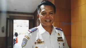 Penerangan jalan tenaga surya merupakan sebuah alternatif yang murah dan hemat untuk digunakan sebagai sumber listrik penerangan karena menggunakan sumber energi gratis dan tak terbatas dari alam ya. Kawasan Pantai Sanur Akan Dipasangi 134 Lampu Led Untuk Penerangan Tribun Bali