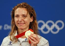 Correspondence concerning this article should be addressed to loris vezzali, dipartimento di educazione e scienze umane, viale allegri 9, 42121 reggio emilia, italy. Italian Fencing Legend Valentina Vezzali 42 Retires