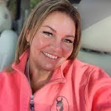 Katrina Crow's Instagram, Twitter & Facebook