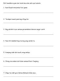Contoh penggunaan editing dalam sebuah kalimat dan terjemahannya. Edit Kesalahan Ejaan Dan Tanda Baca Dan Salin Ayat Semula