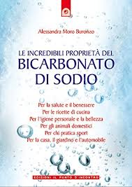 Provate a usare questi prodotti naturali per pulire le superfici della cucina (ma anche le stoviglie) e vi stupirete del risultato. Amazon Com Le Incredibili Proprieta Del Bicarbonato Di Sodio Per La Salute E Il Benessere Per Le Ricette Di Cucina Per L Igiene Personale E La Bellezza Per La Salute E Benessere Italian