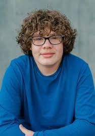 Sienna Haley's Instagram, Twitter & Facebook