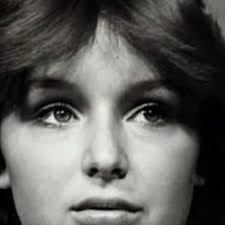 En 1993, roman polanski envoie une lettre d'excuses à samantha geimer et lui verse 225 000 dollars. Film Meta Title Betaseries Com