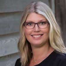 Robyn Farrell, Realtor