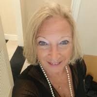 Deborah Santucci's Instagram, Twitter & Facebook