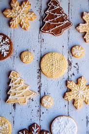 Christmas Gingerbread And Sugar Cookies Hint Of Vanilla Idee Repas Noel Biscuit De Noel Repas Noel